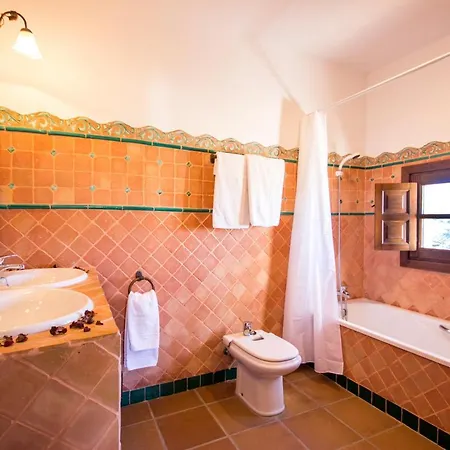 El Alcazar * Alcaucín